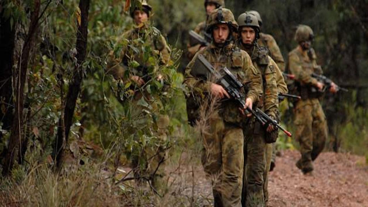 Avustralya Irak'a asker gönderiyor