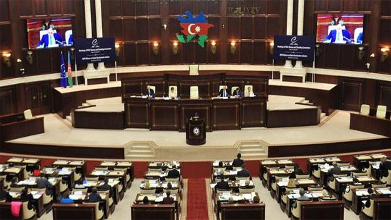 Azerbaycan vize vermedi Bakü'deki zirve karıştıı