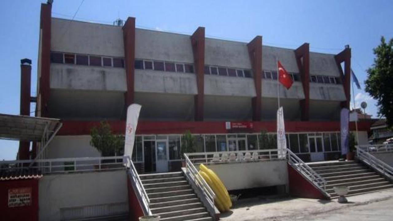 Erbaa'da spor salonunda tadilat yapılıyor