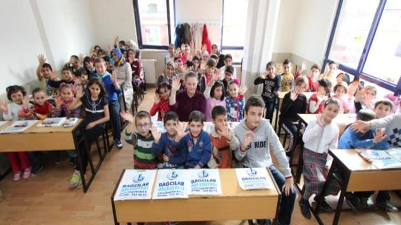 Çocuklar Suriyeli öğrencileri ziyaret etti