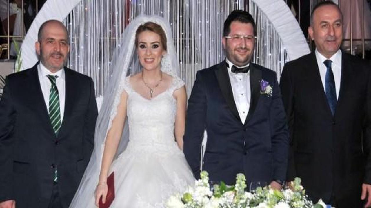 Bakan Çavuşoğlu nikah şahitliği yaptı