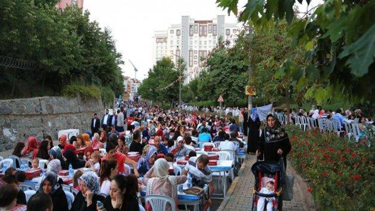 Başakşehir'de 7 bin kişi aynı sofrada buluştu