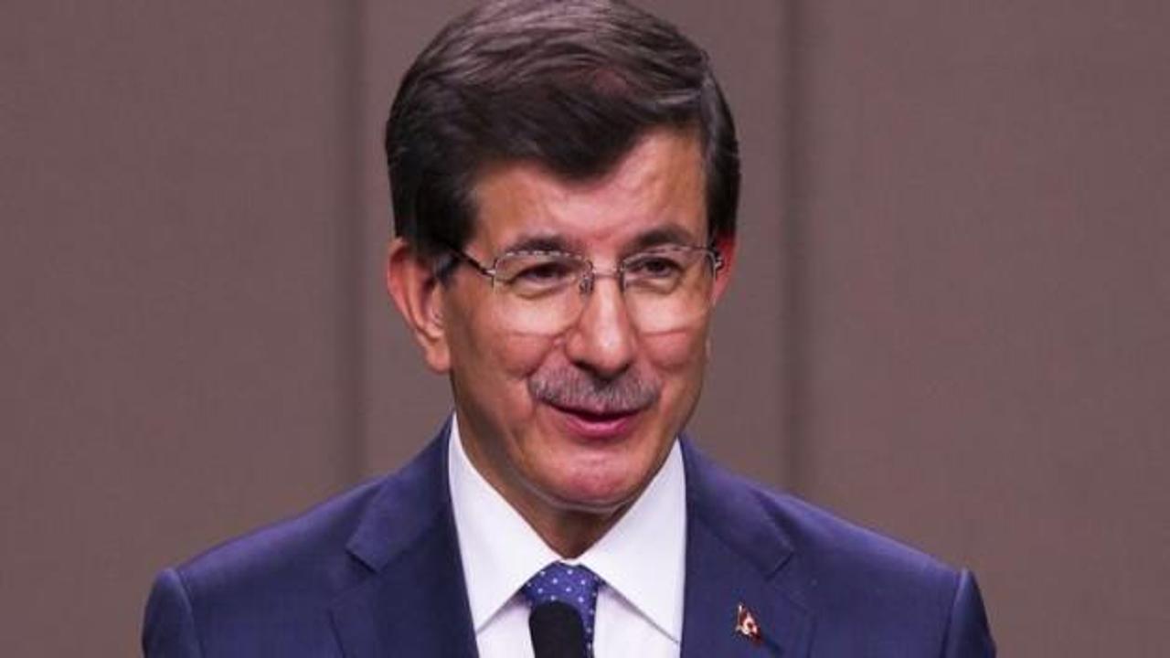Başbakan Davutoğlu, Azerbaycan'a geldi