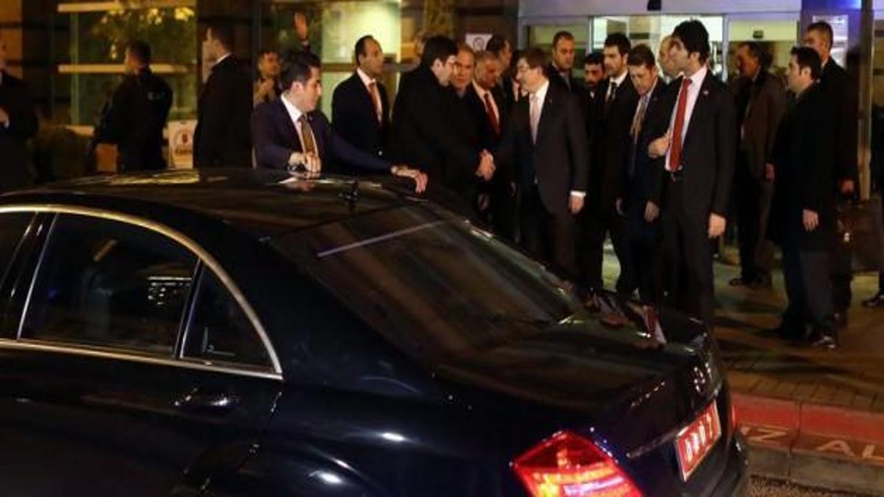 Başbakan Davutoğlu'dan hasta ziyareti