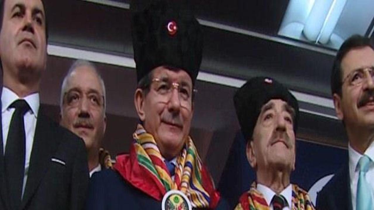 Başbakan Davutoğlu'ndan 'At' esprisi