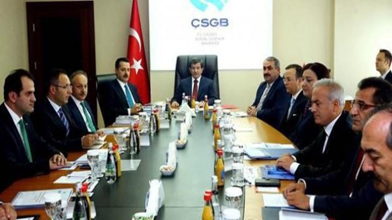 Başbakan Davutoğlu'ndan kritik ziyaret