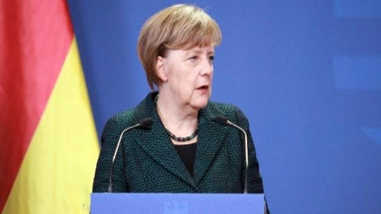 Merkel: Ukrayna AB üyesi olamaz