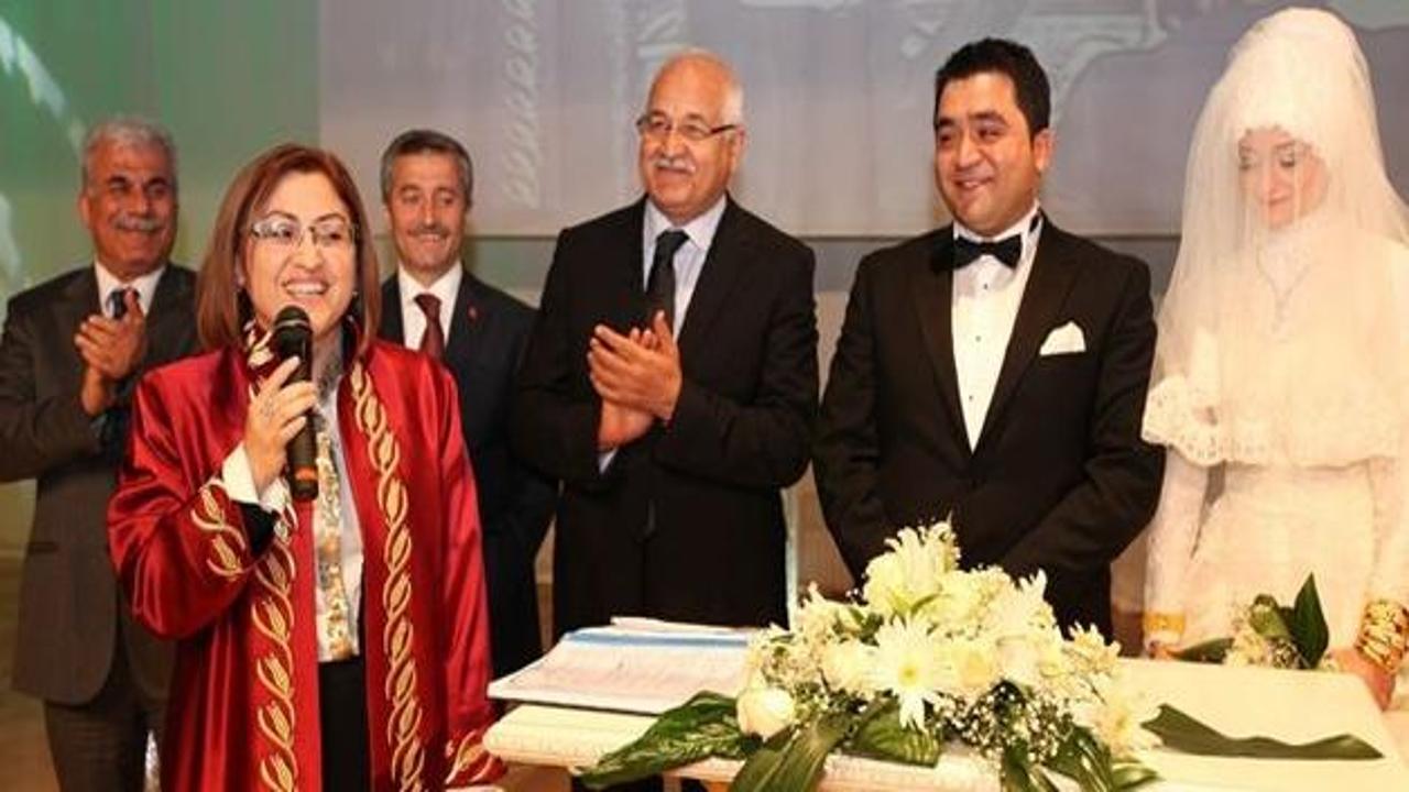 Başkan Fatma Şahin İlk nikahını kıydı