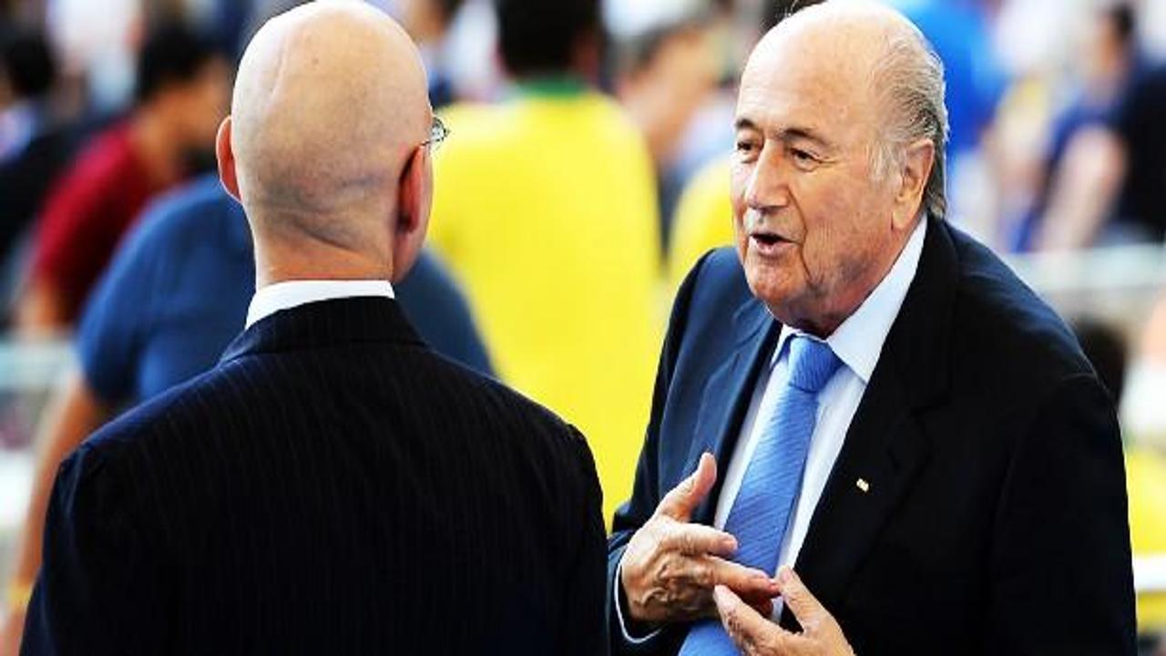Başlama vuruşunda top Blatter'de olacak
