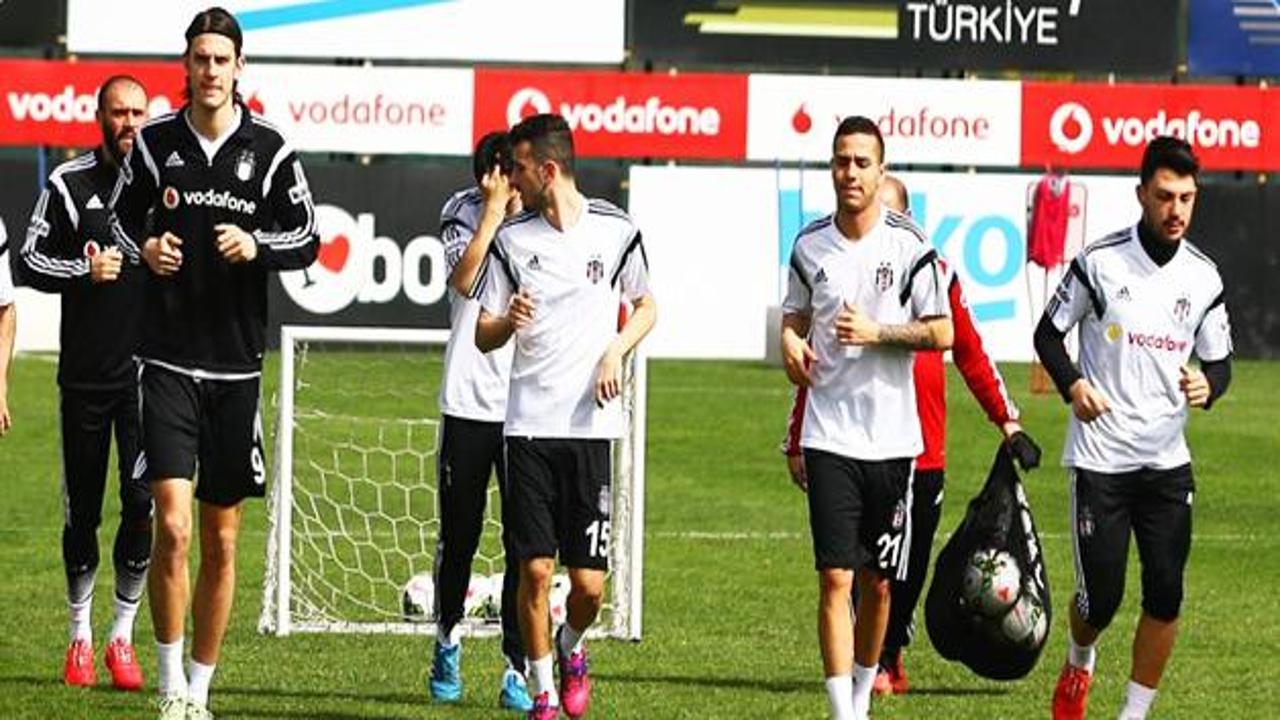 Beşiktaş 12 kişiyle idman yaptı