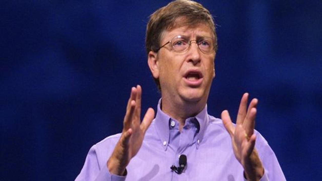 Bill Gates'ten meslektaşlarına sert eleştiri