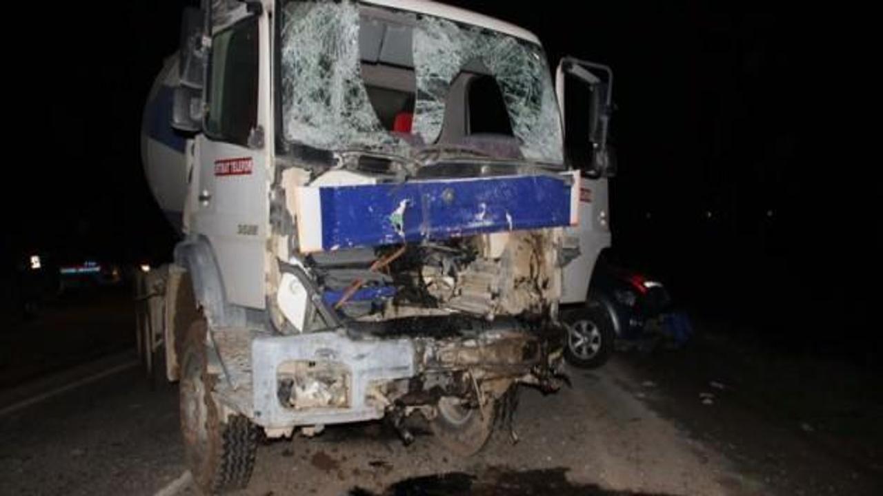 Bingöl'de kamyonlar çarpıştı: 1 ölü, 3 yaralı