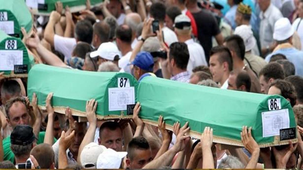 Binlerce insan Srebrenitsa'ya yürüdü