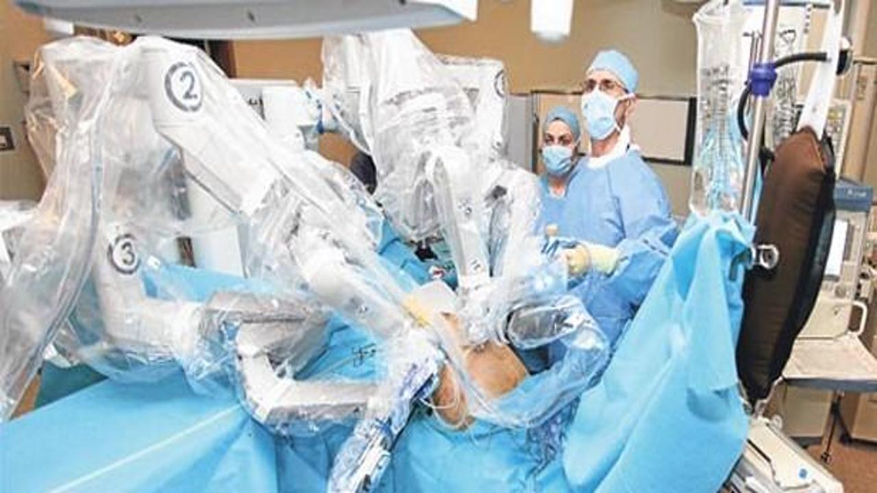 Robotik cerrahlar yetiştirilecek