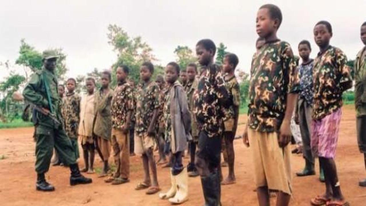 Boko Haram'lı 10 çocuk teslim oldu