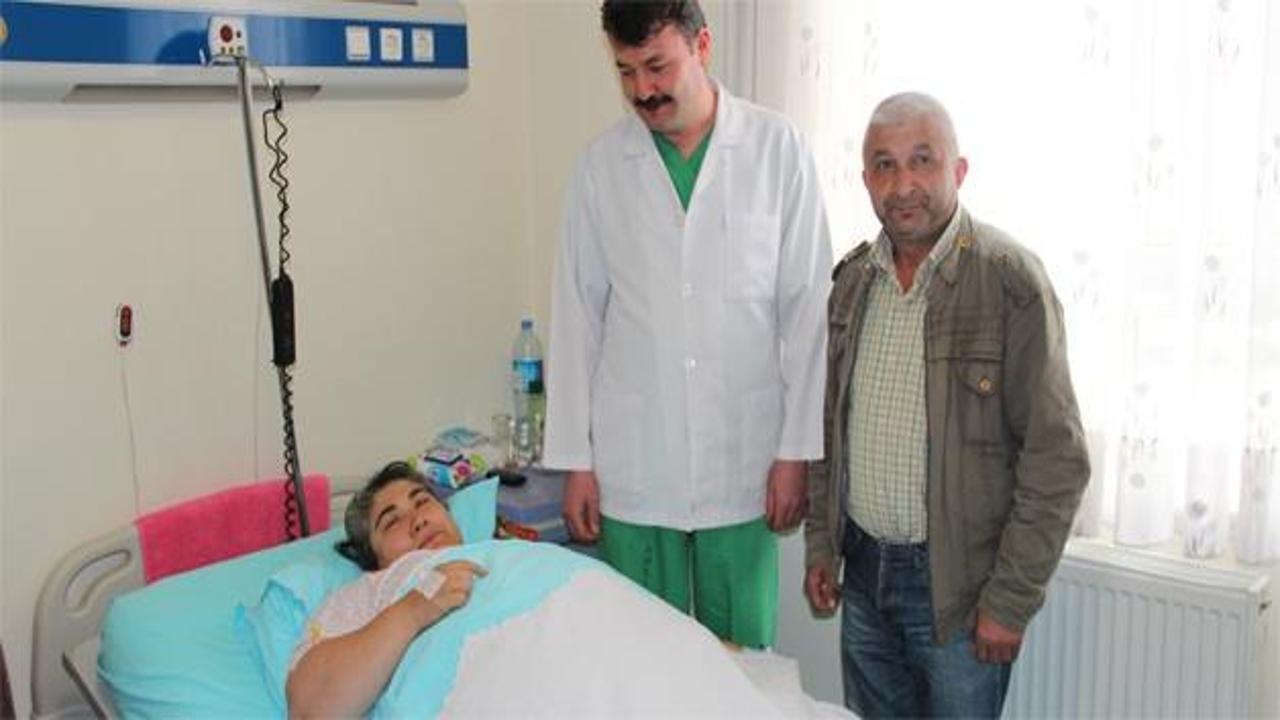 Bolu'da 140 kiloluk hastaya böbrek taşı ameliyatı