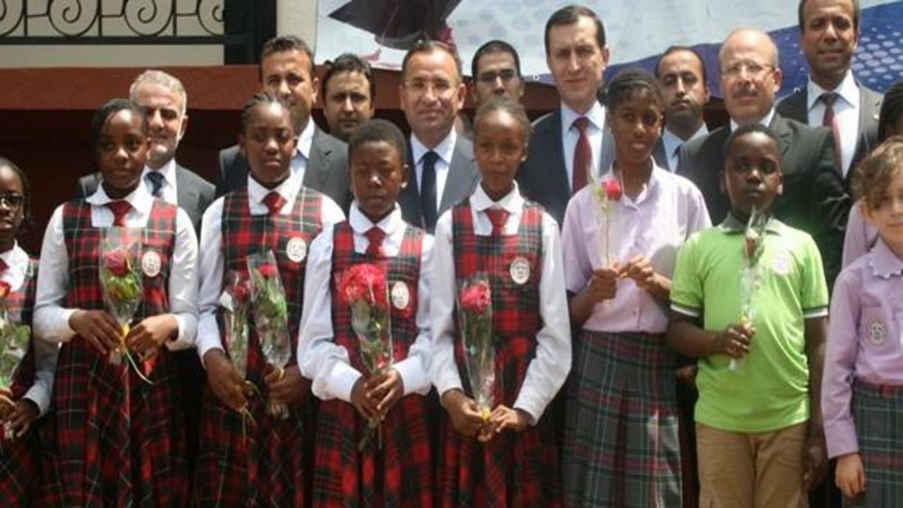 Bozdağ, Kamerun'da okul açılışına katıldı