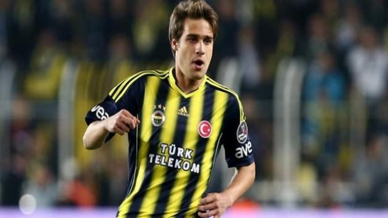 Bu kez Bursa, F.Bah&ccedil;e'den kaptı! 4 yıllık imza