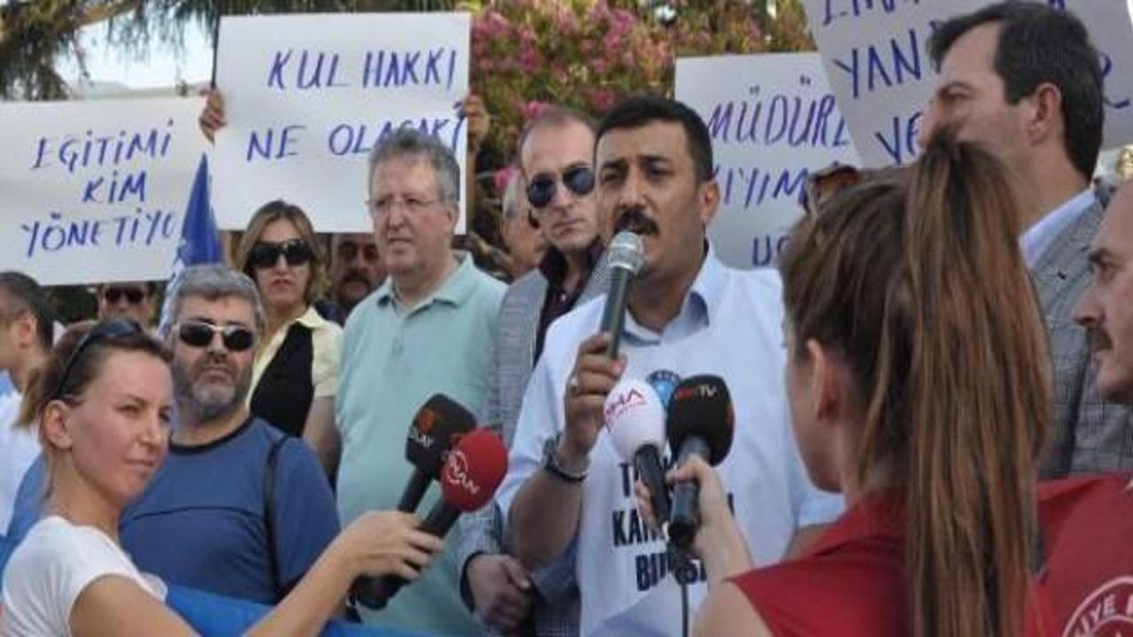 Bursa'da görevden alınan 286 müdür için eylem