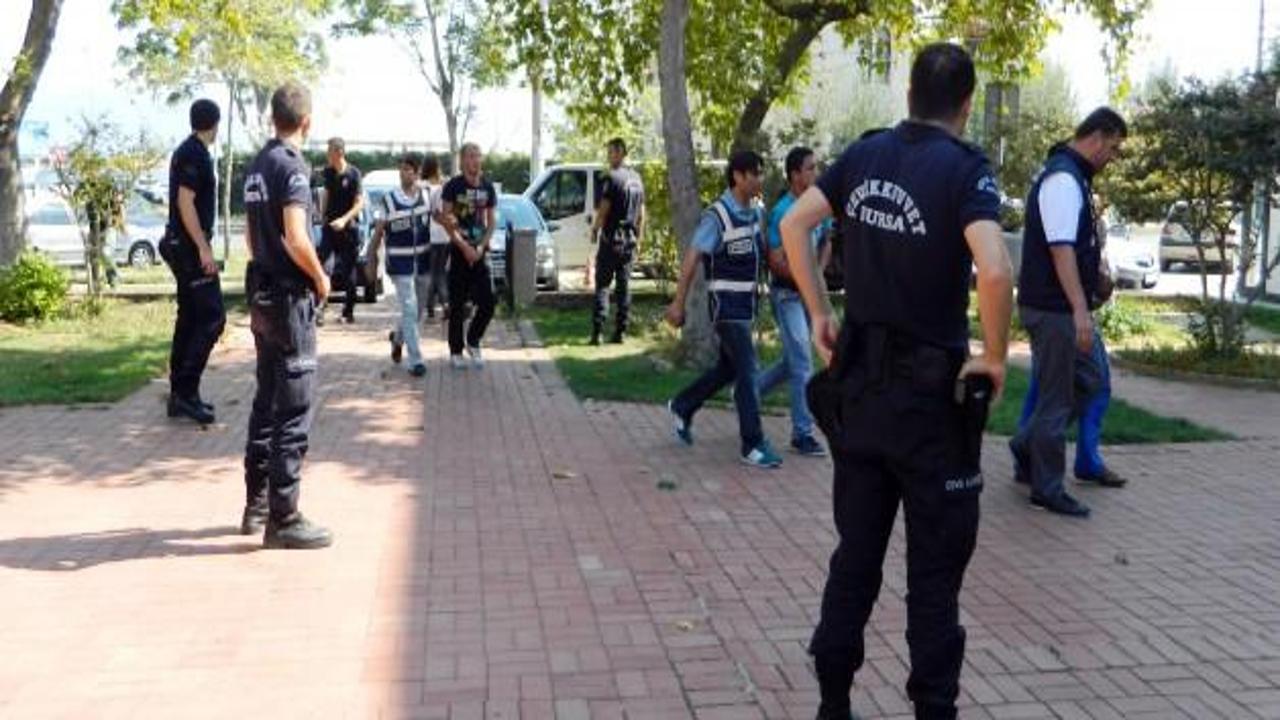 Bursa'da uyuşturucu tacirlerine tutuklama