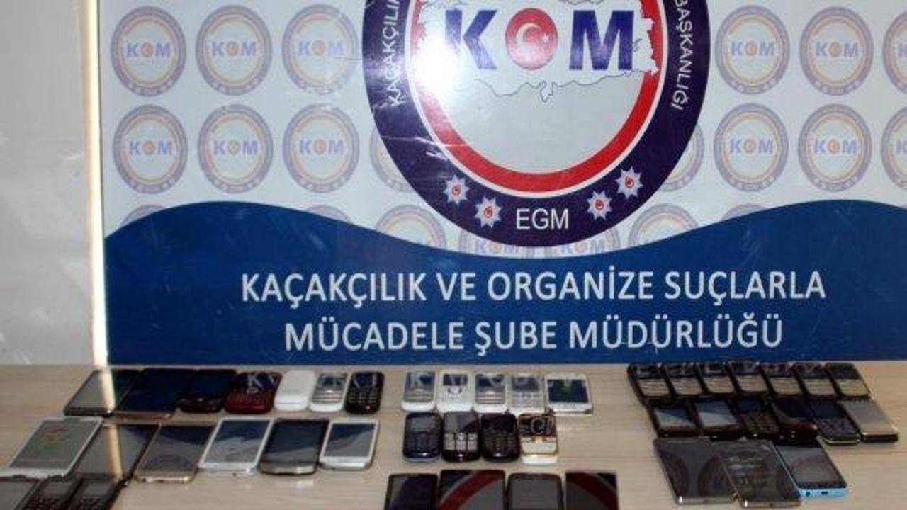 Elazığ'da 48 kaçak cep telefonu ele geçirildi