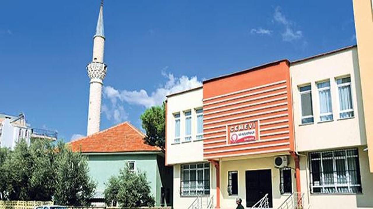 Cami ile cemevi yıllardır yan yana