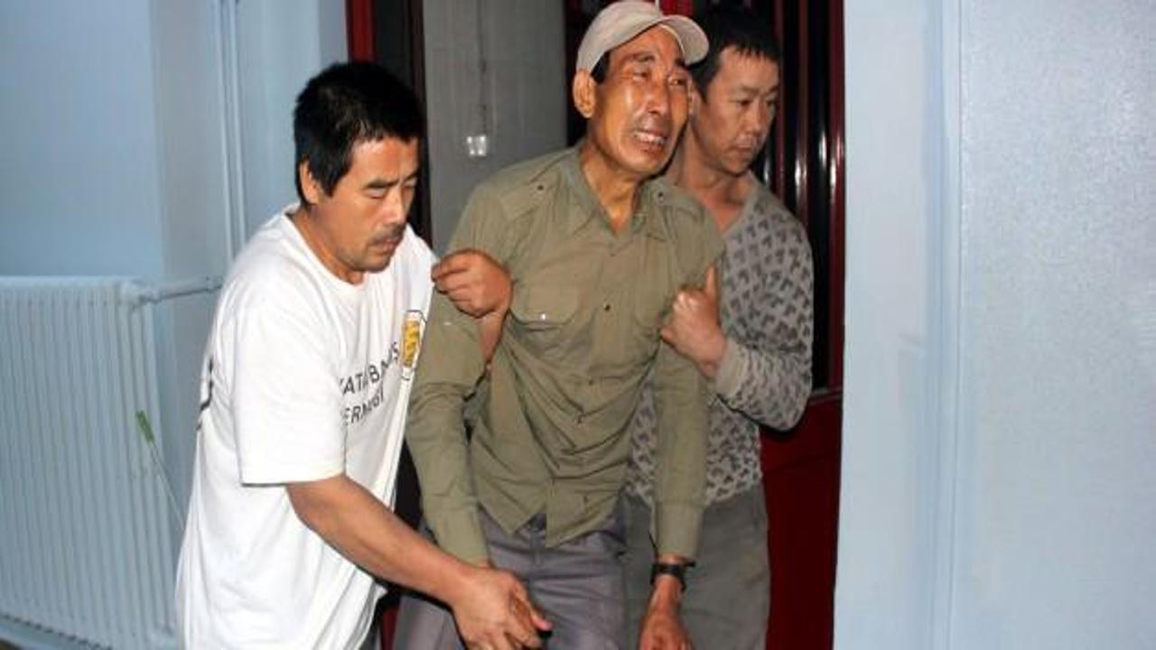 Çinli maden işçisi ağabeyi için ağladı