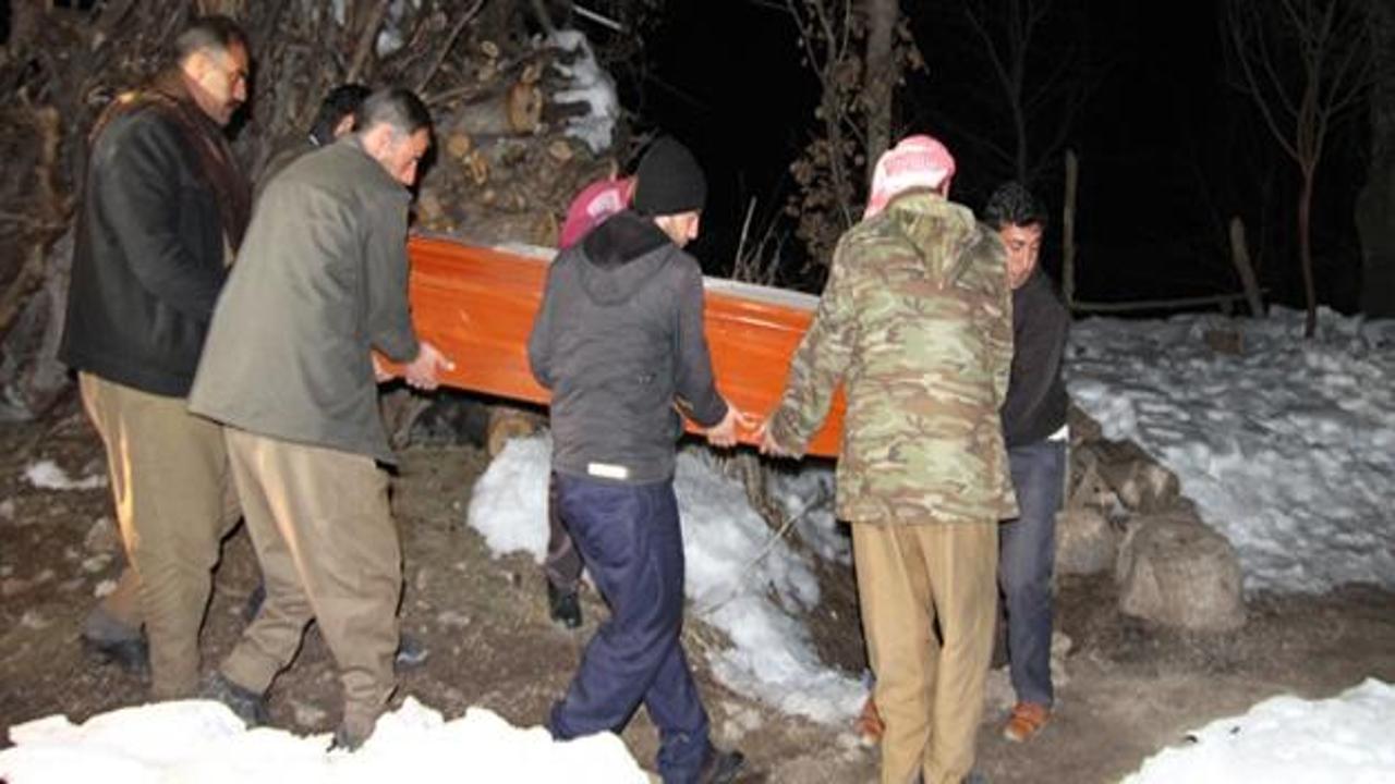 Çocuk gelin sessiz sedasız defnedildi