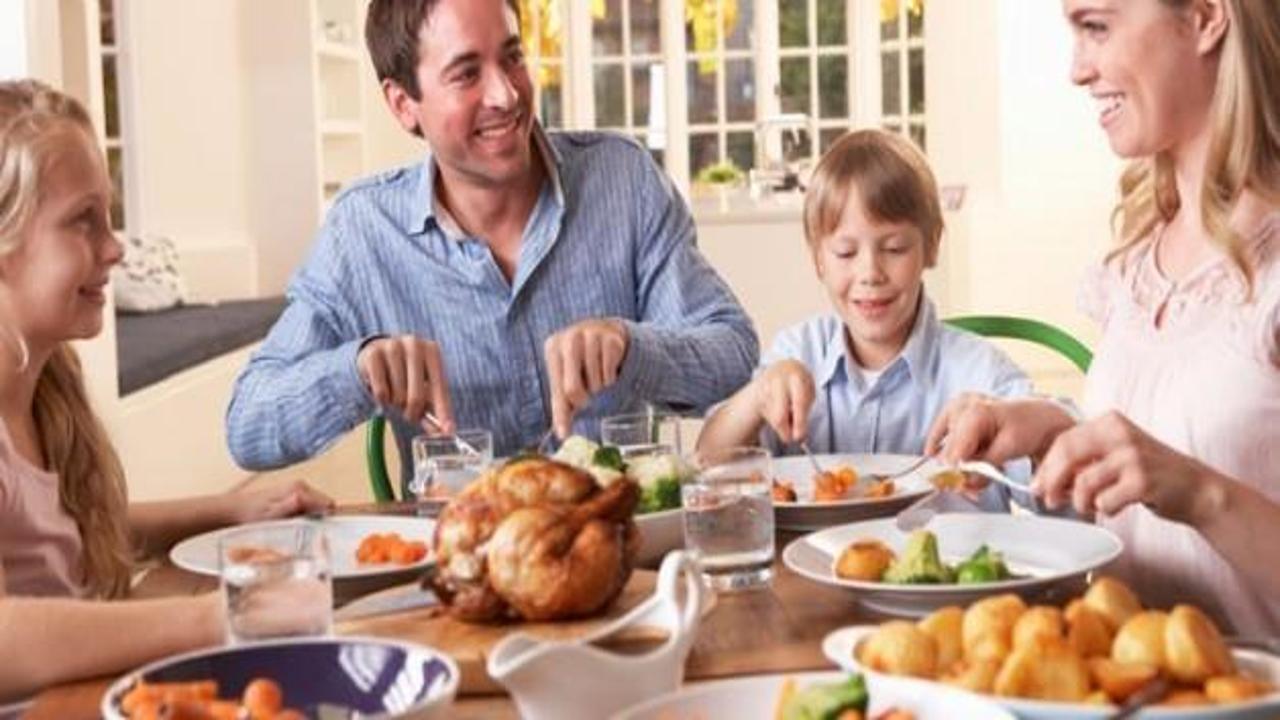 &Ccedil;ocuk oru&ccedil; tutmasa da sahura kaldırılmalı