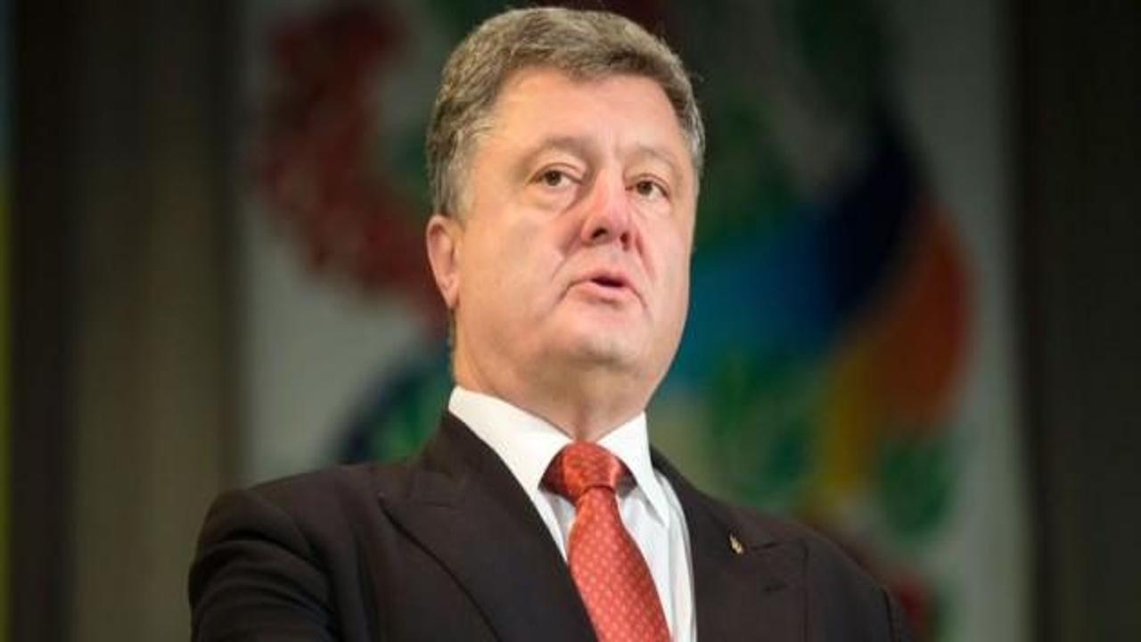 Poroşenko Başbakan'ın istifasını istedi