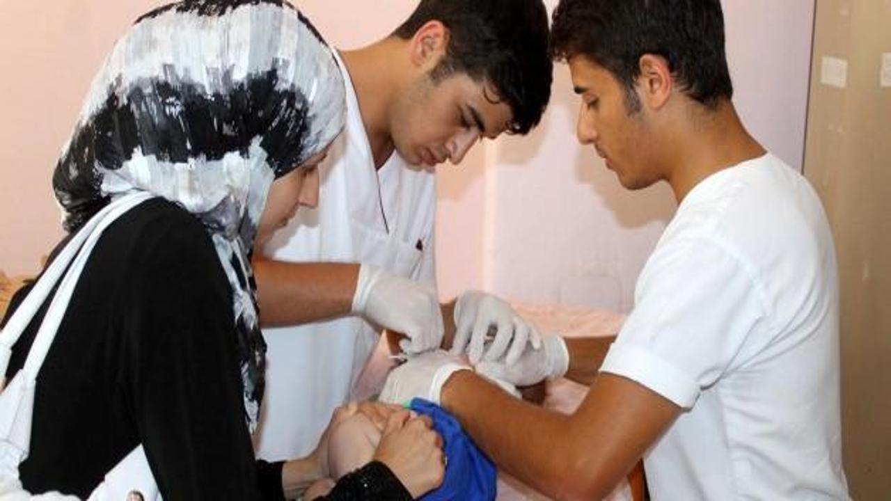 Suriye'deki çocuklara aşı hizmeti
