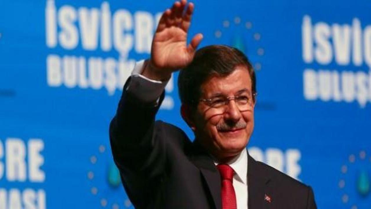 Başbakan Davutoğlu, İzmir'e gitti