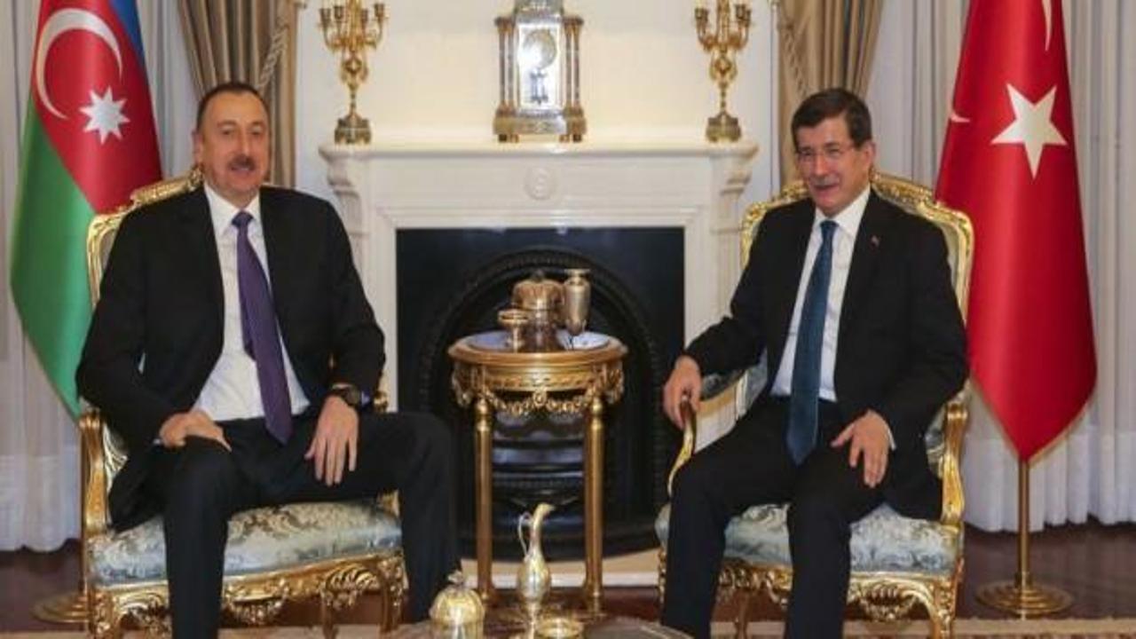 Davutoğlu Aliyev ile bir araya geldi
