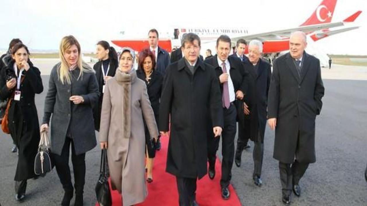 Başbakan Davutoğlu, yurda döndü