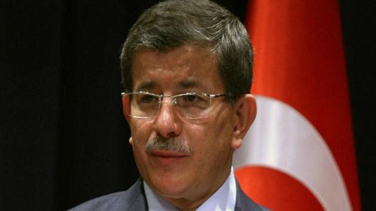 CHP'den Davutoğlu'na El-Şebab sorusu