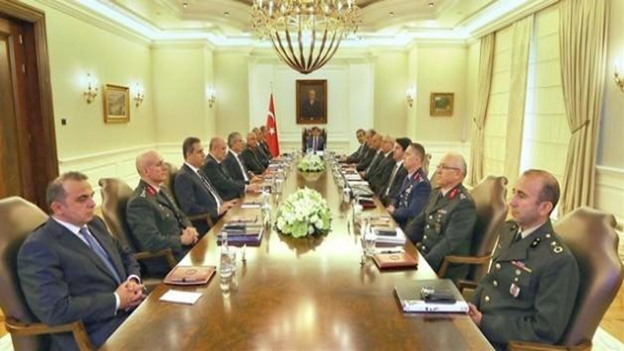 Davutoğlu'na sürpriz savunma brifingi