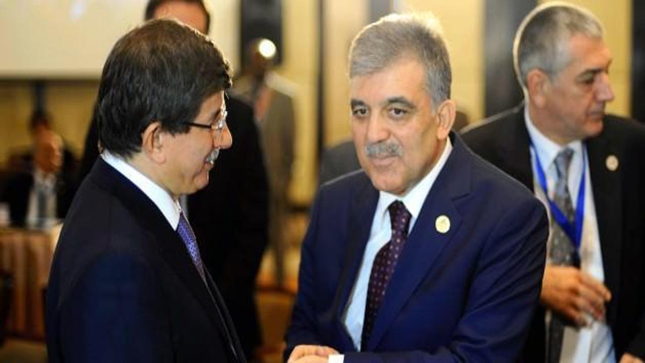 Davutoğlu'ndan Abdullah Gül'e sürpriz telefon