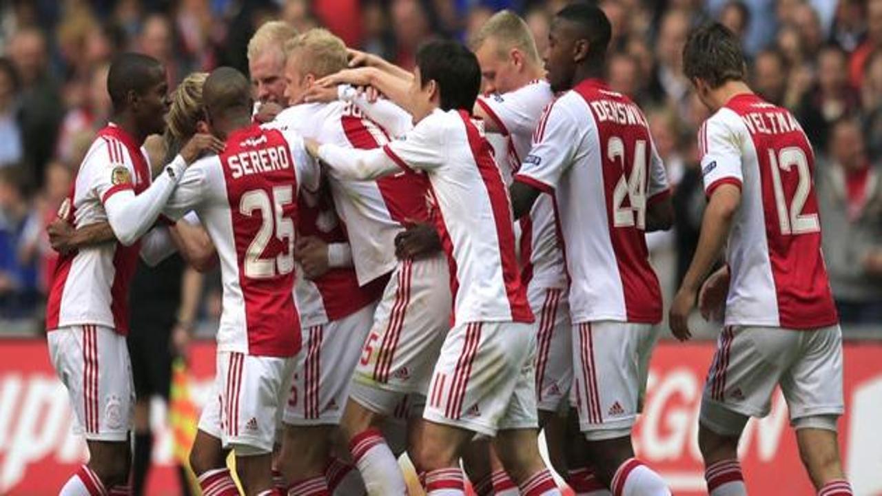 De Boer tarih yazdı! Ajax şampiyon!
