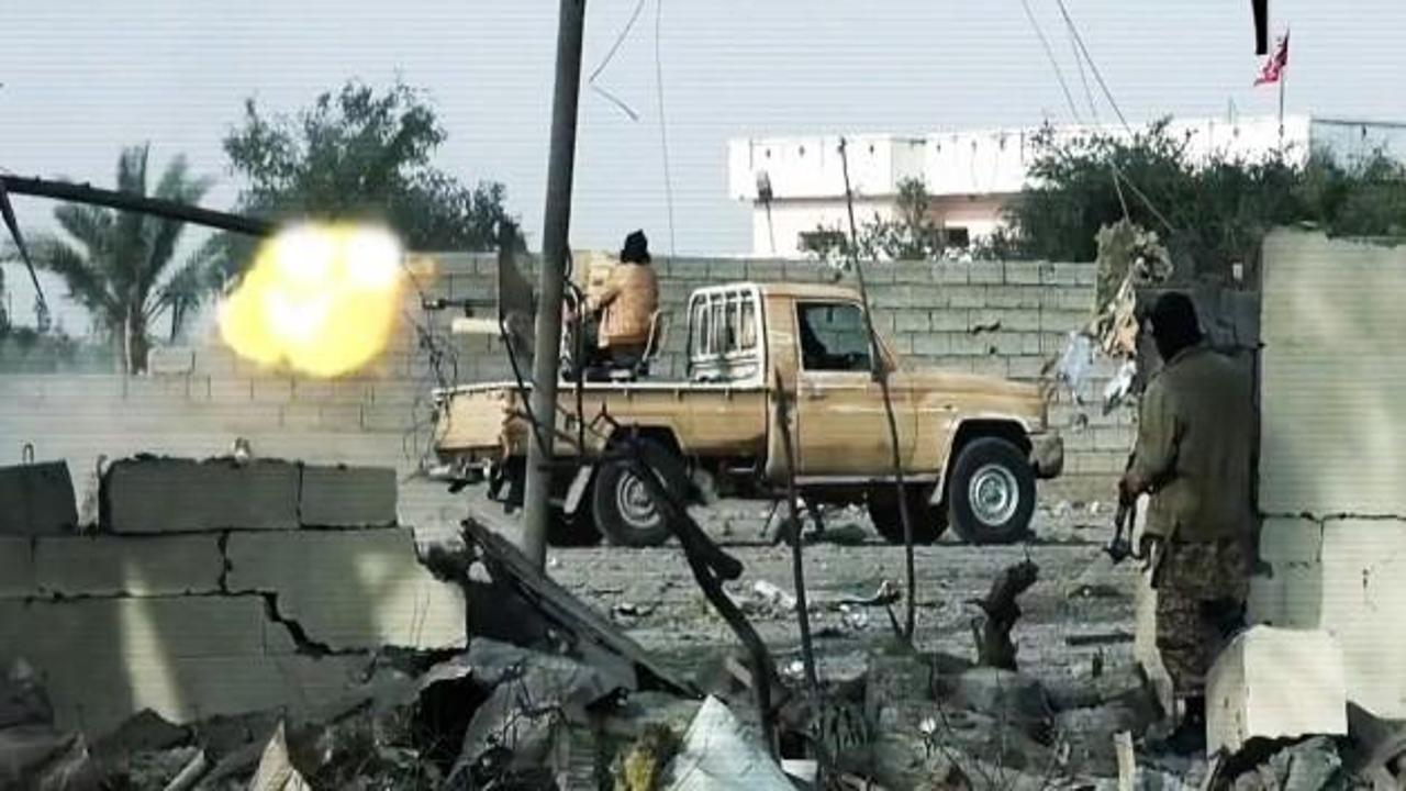 DEAŞ o kentin tamını ele geçirdi! 100 militan öldü
