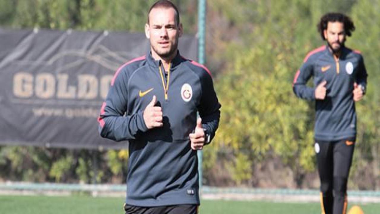 Sneijder ve Burak Yılmaz, Trabzon'da sahada