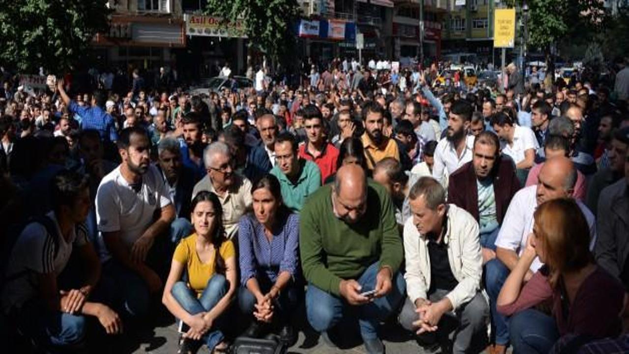 Diyarbakır'da bombalı saldırıya protesto