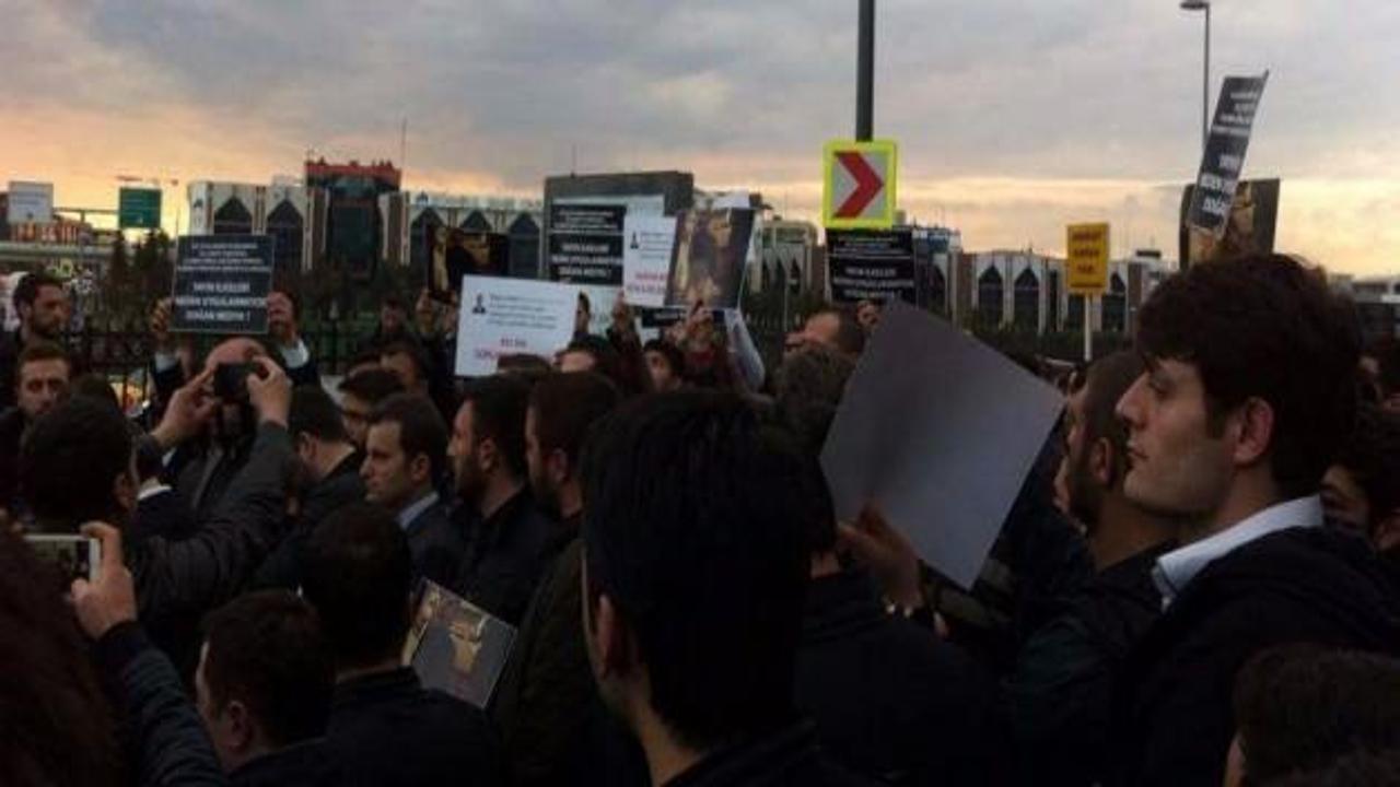  Doğan Holding önünde protesto