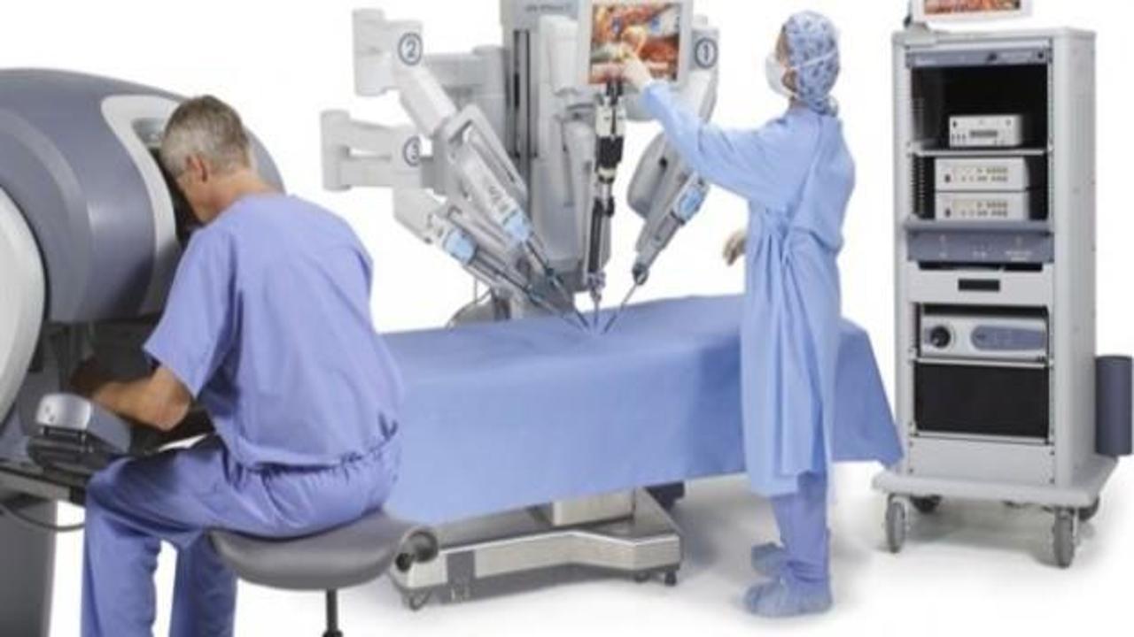 Doğum ameliyatlarında Robotik Cerrahi