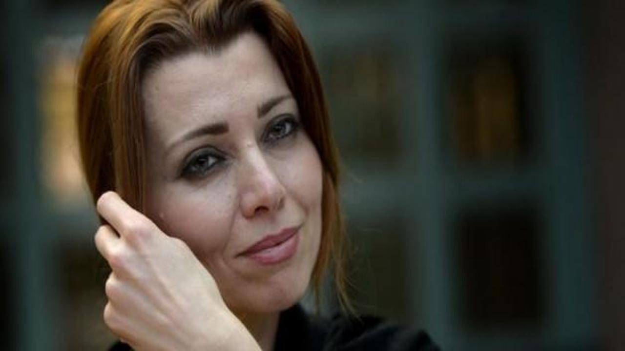 Gazeteci Zentürk'ten Elif Şafak'ı susturan twitler