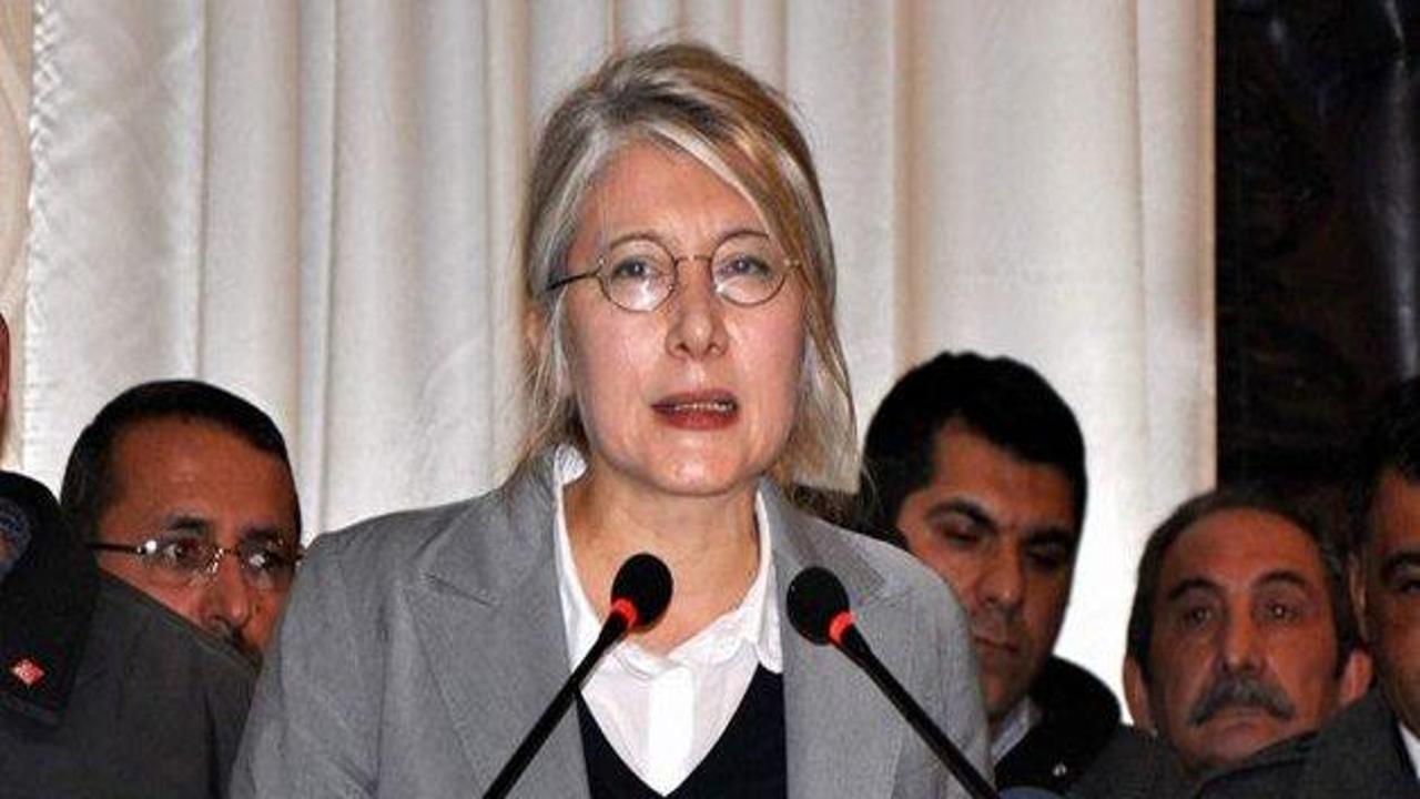 Emine &Uuml;lker Tarhan aday olacak mı?