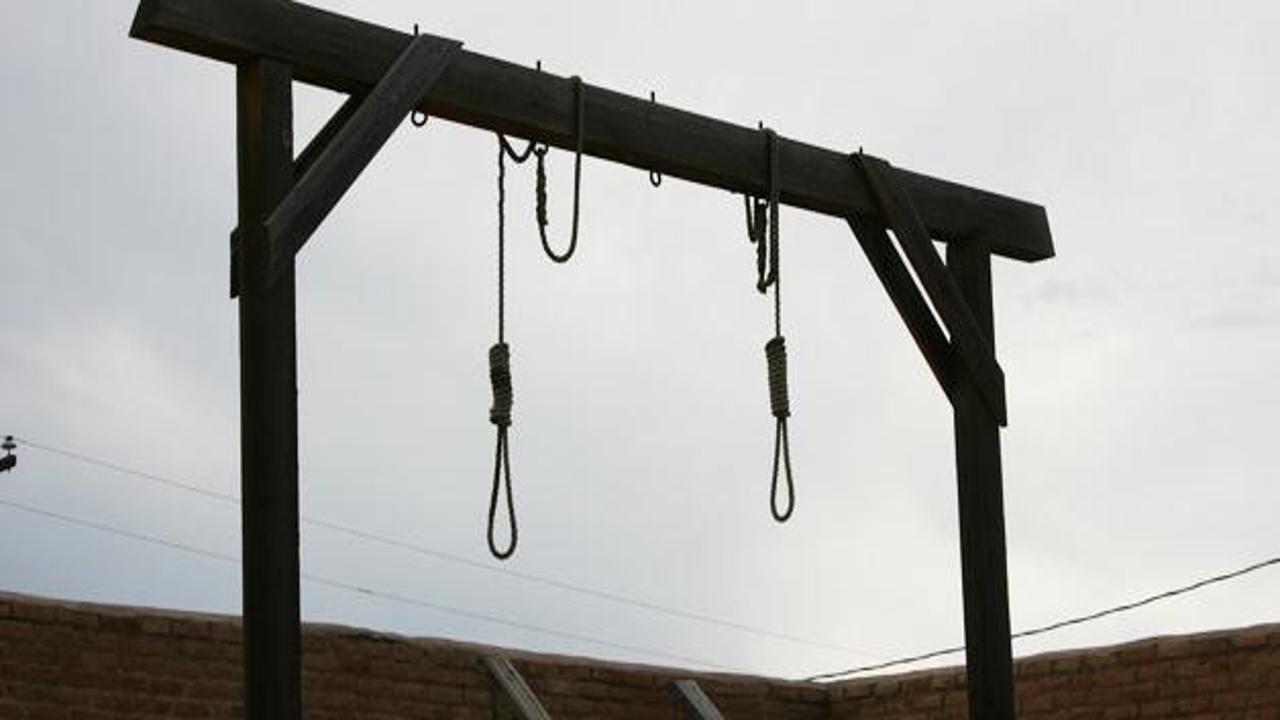 17 mahkum birden idam edildi