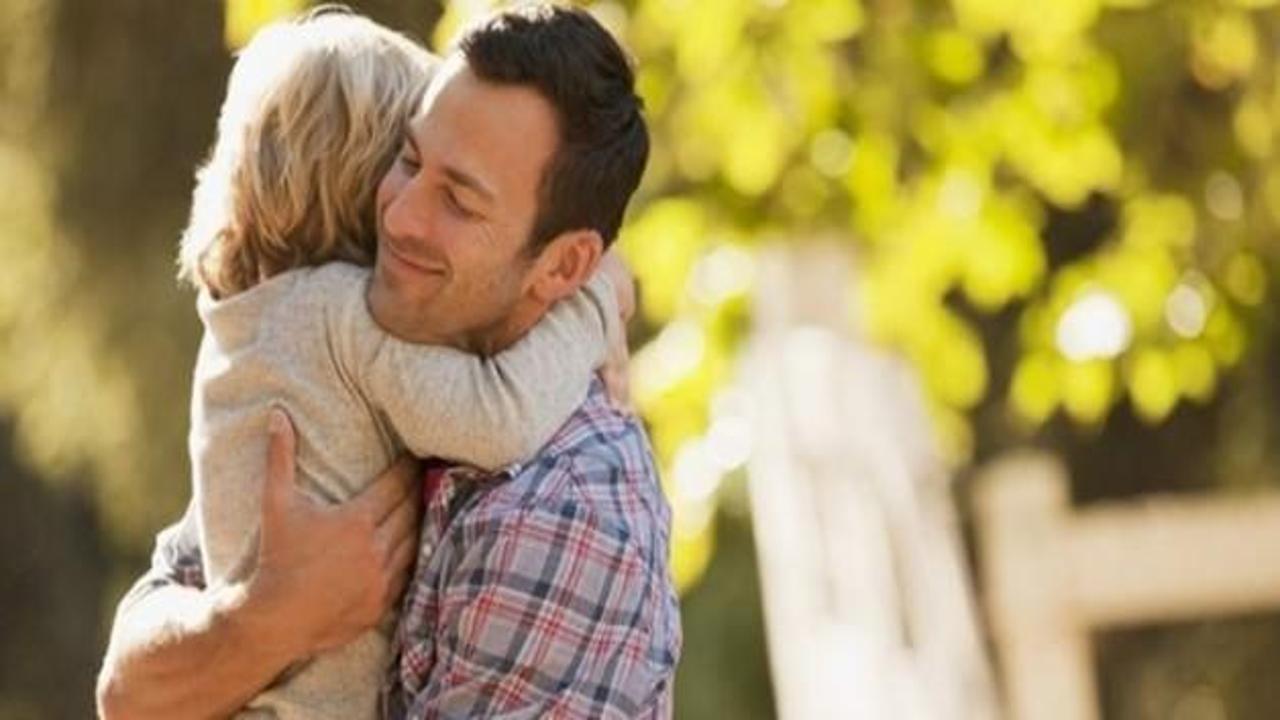 Babalar g&uuml;n&uuml; cep telefonu SMS kısa mesajları 2015