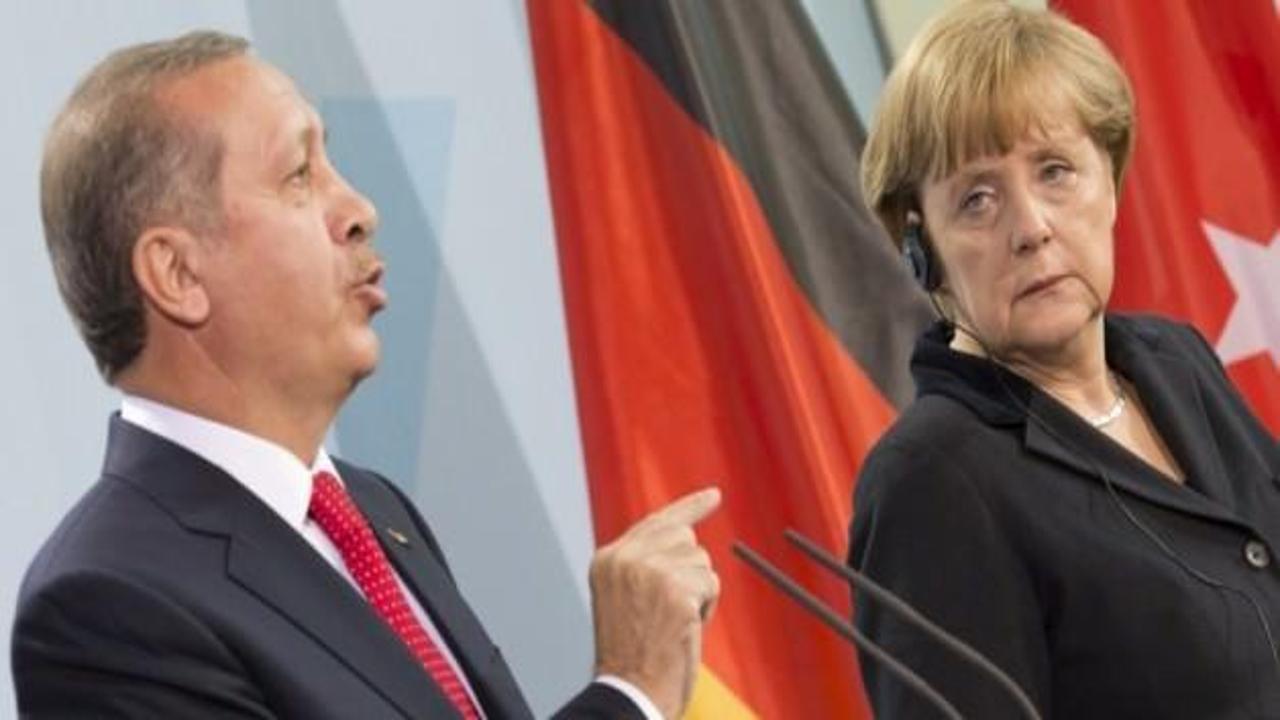 Erdoğan Merkel'in Türkiye çıkışına cevap verdi