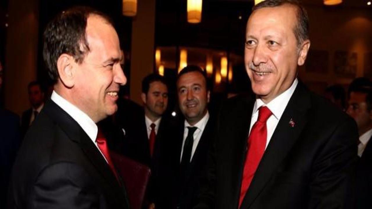 Erdoğan'a Ulusal Bayrak Nişanı verildi
