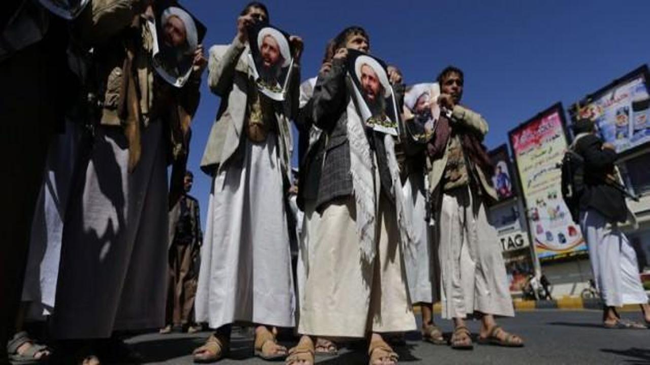 Yemen'de Şii Husilerin ilerleyişi sürüyor